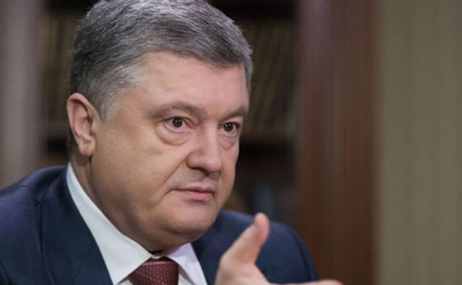 Порошенко порадив Зеленському розвіяти чутки про капітуляцію перед РФ