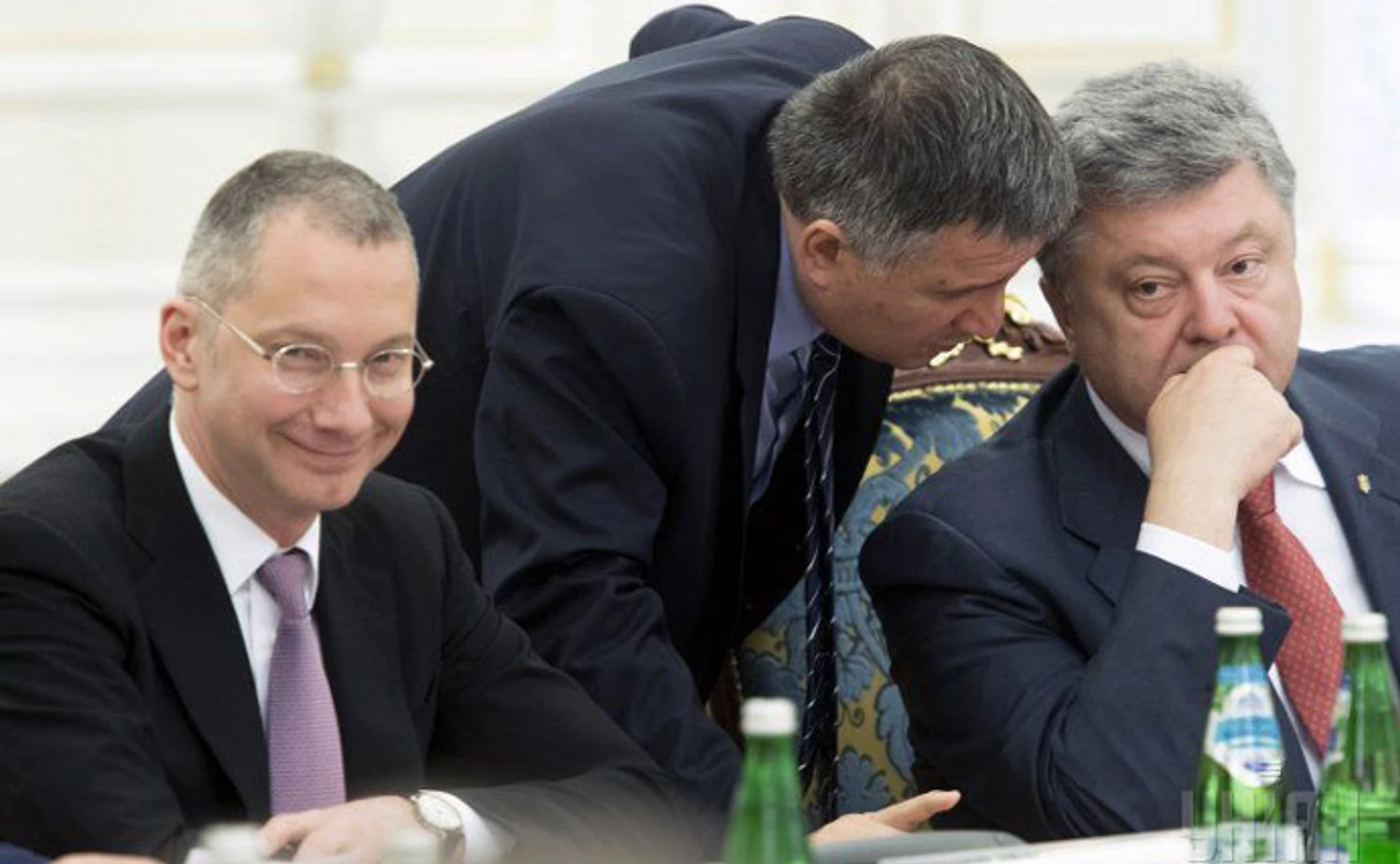 Вуха влади. Як стежать за роботою журналістів УП (ДОКУМЕНТИ)