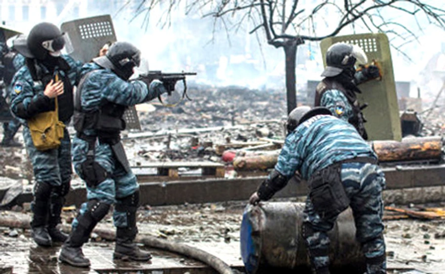 Продовжено арешт 5 беркутівцям, звинувачуваним у розстрілі майданівців