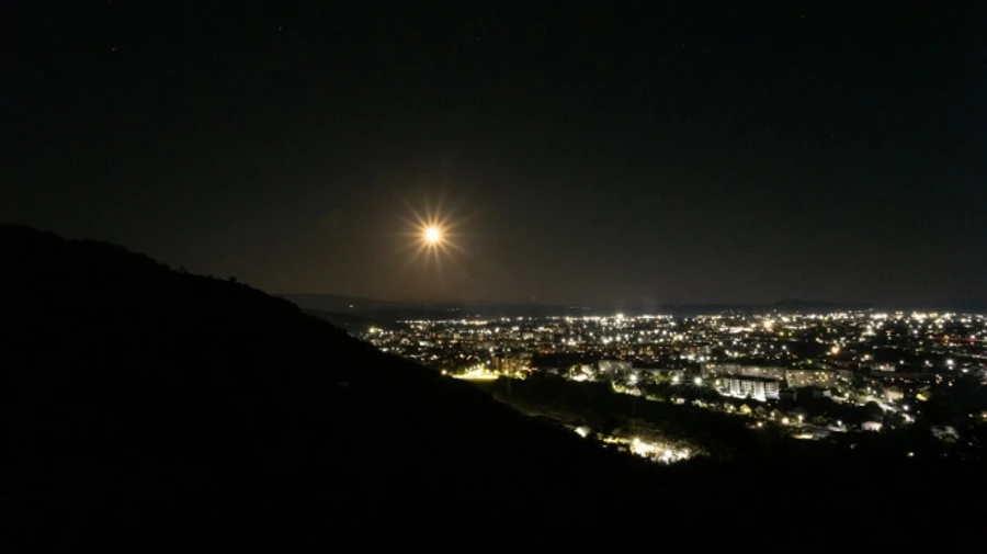 Россияне ударили по предприятию в Мукачево: горожан просят закрыть окна и не выходить на улицу