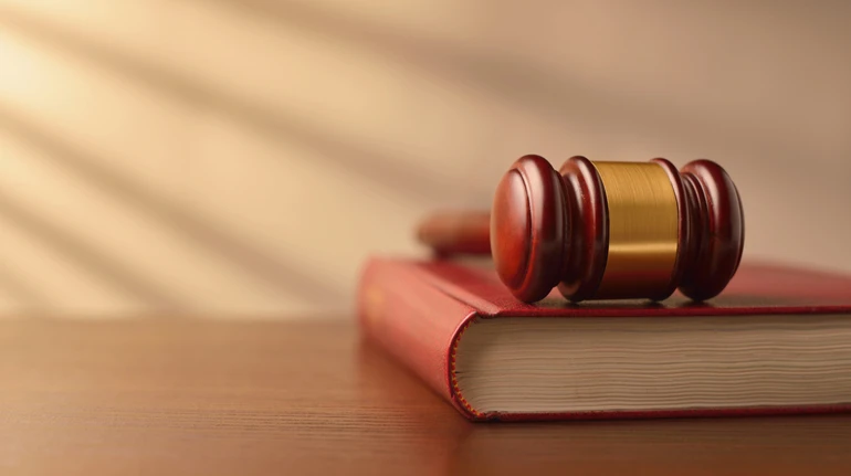 Добавлял детям седативные в сладости: в Великобритании руководителя христианского лагеря осудили за сексуальные преступления