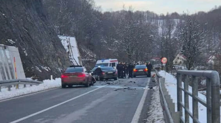 У Чорногорії українець на BMW врізався в авто з кортежу прем’єра