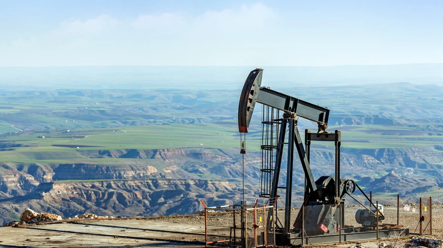 Russia rushed to load oil onto tankers for sale after US sanctions were eased