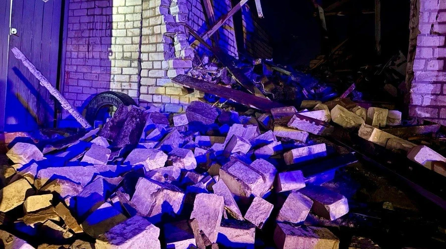 Двоє малолітніх дітей та жінка постраждали через атаку на Дніпро