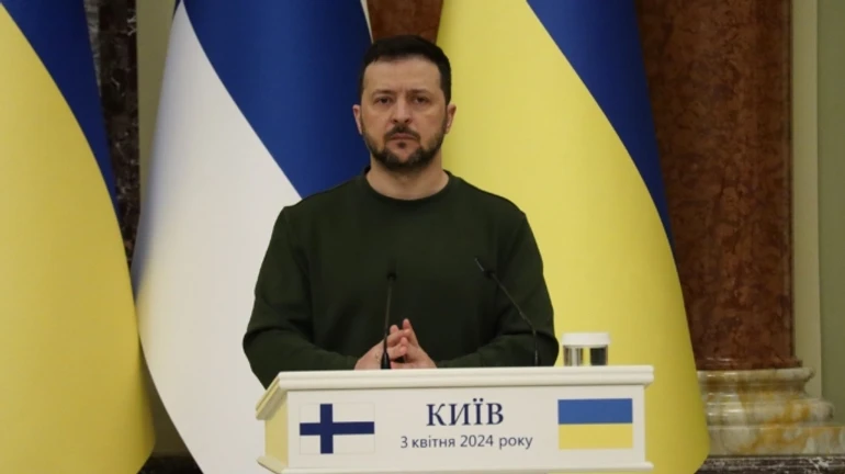 Опрос: в феврале резко уменьшилось количество тех, кто одобряет деятельность Зеленского