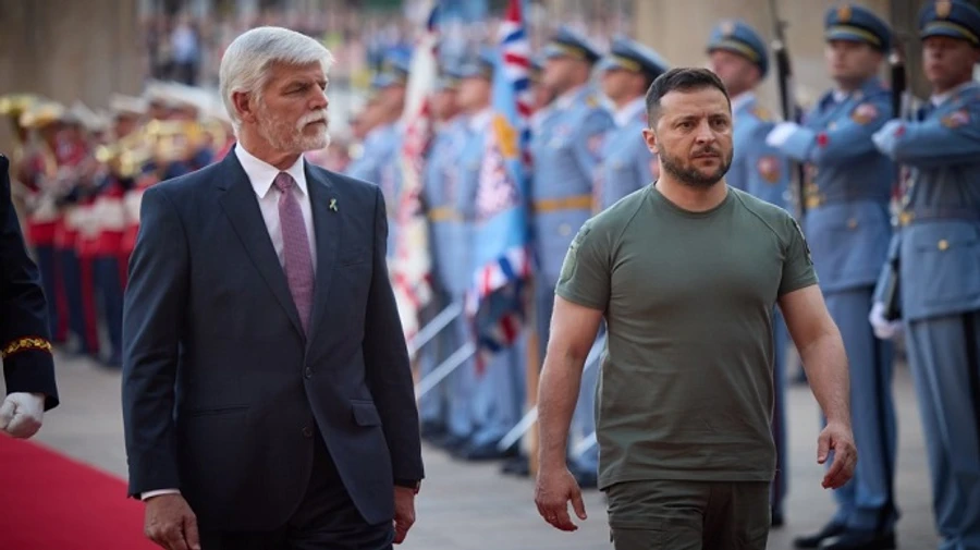 Зеленський: Ми наступаємо. Ініціатива зараз у нас