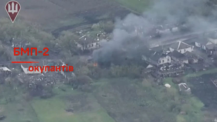 Ukrainian Airborne Assault Forces masterly destroy Russian infantry fighting vehicle