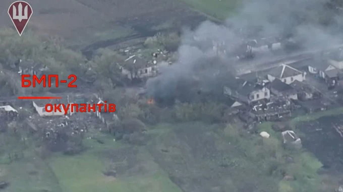 Ukrainian Airborne Assault Forces masterly destroy Russian infantry fighting vehicle