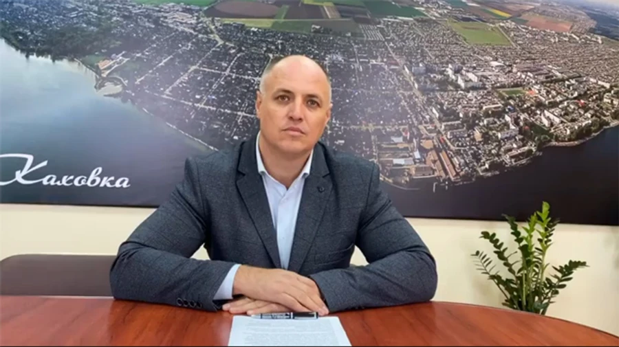 Kakhovka mayor Vitalii Nemerets has left the Russian-occupied town with his family