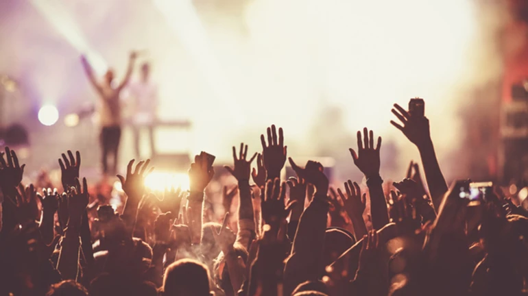 Від Зеленського вимагають заборонити концерти російських артистів: петиція зібрала голоси 