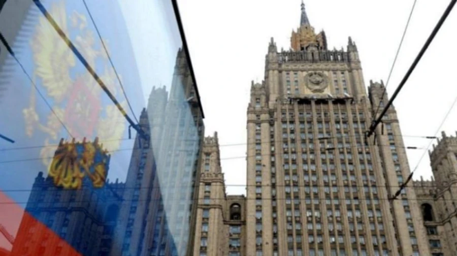 Взломанный Twitter-аккаунт МИД РФ начал торговать данными туристов