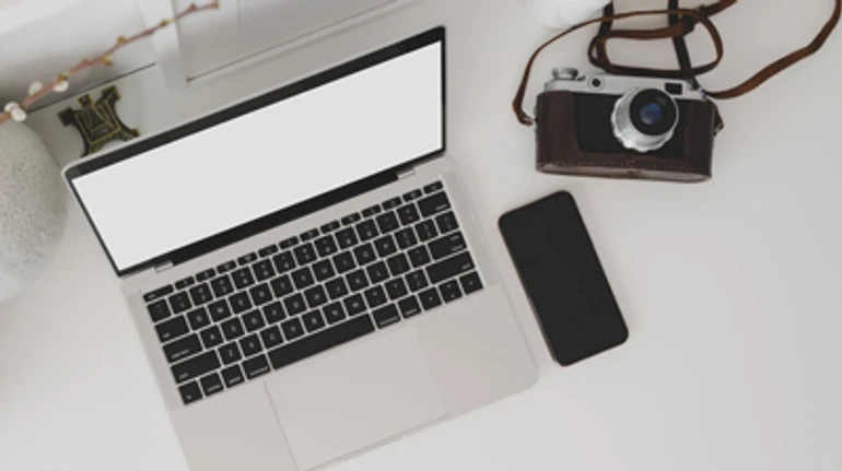 Уряд вводить податок на смартфони, планшети, телевізори та папір: що тепер буде