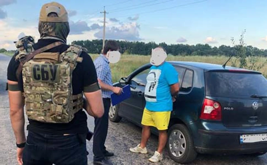 У Вінниці затримали одного з керівників фіскалів: вимагав півмільйона