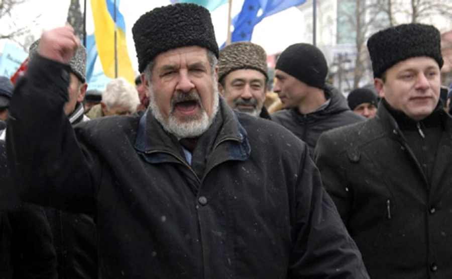 Меджліс переїде в Київ, вводиться надзвичайний режим