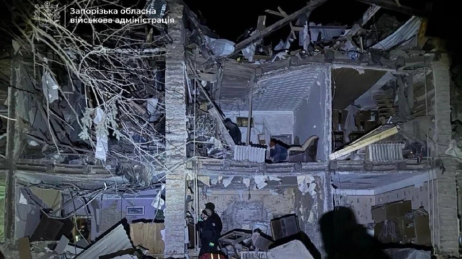 Russia attacks Zaporizhzhia: one man killed and 45 wounded, including a baby – photos, video