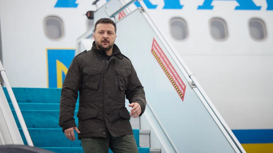 Zelenskyy arrives in London; visit to begin with audience with the King – video
