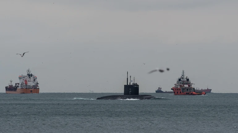 У Британії розповіли, як стежили за російською субмариною біля своїх берегів