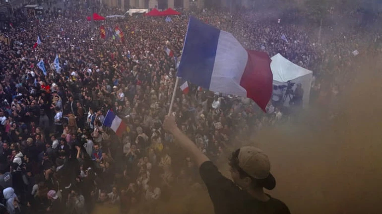 Макрон-переможець: як Франція зупинила прихід до влади ультраправих і що це означає для України