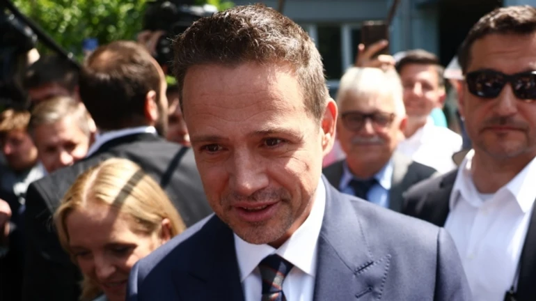 Вибори в Польщі: екзит-пол показав мінімальну перевагу Тшасковського