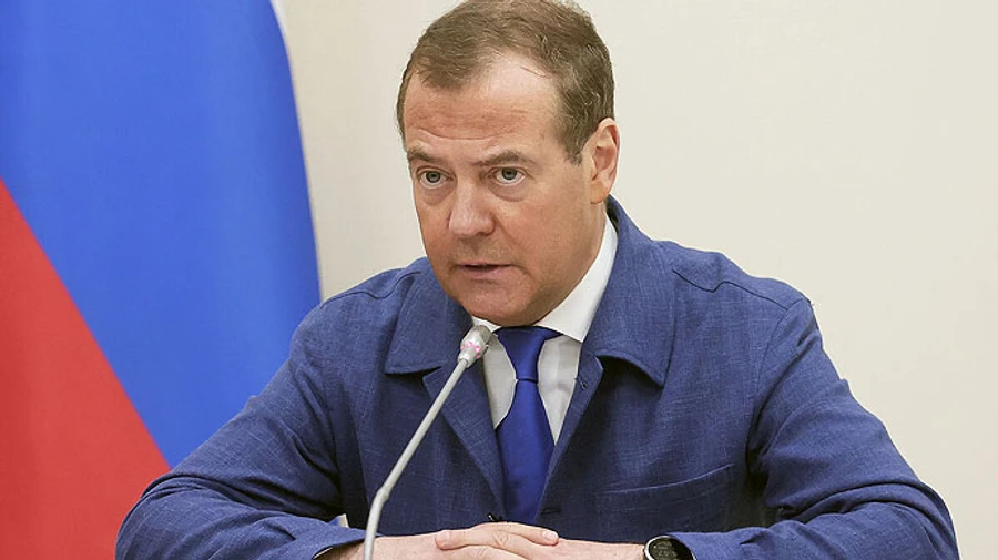 Медведєв заявив, що загроза війни Росії проти НАТО як ніколи реальна 