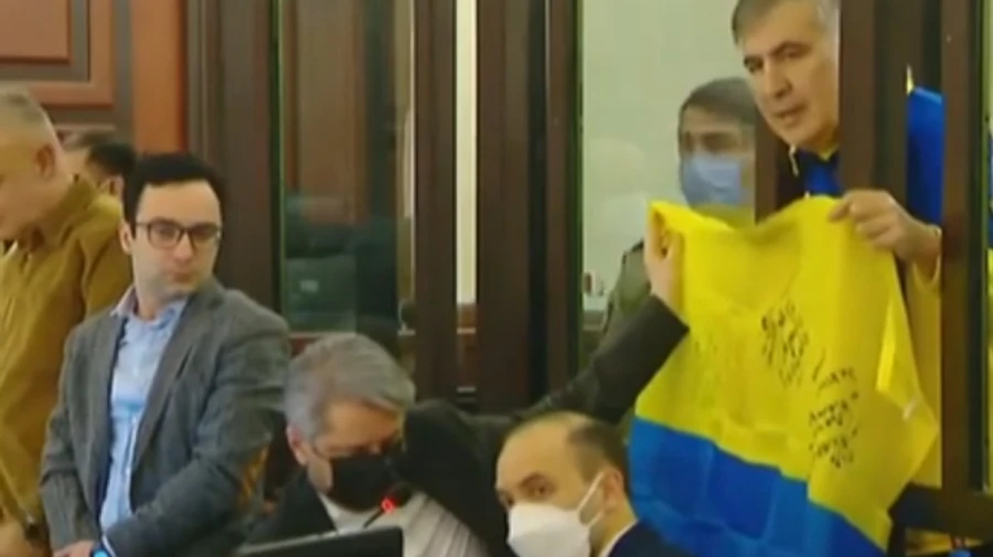Саакашвілі заспівав гімн України на суді
