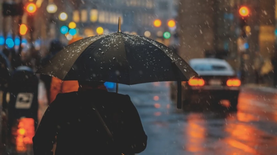 В Україні буде прохолодно: місцями сніг із дощем