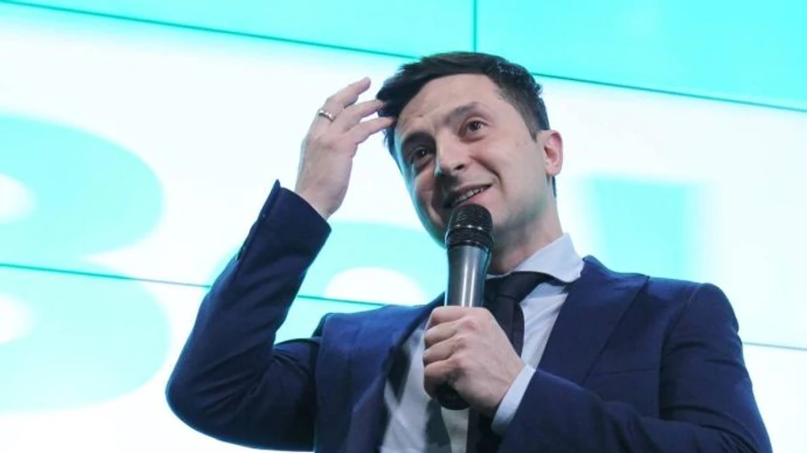 Во втором туре Зеленский одолел бы всех соперников – социологи
