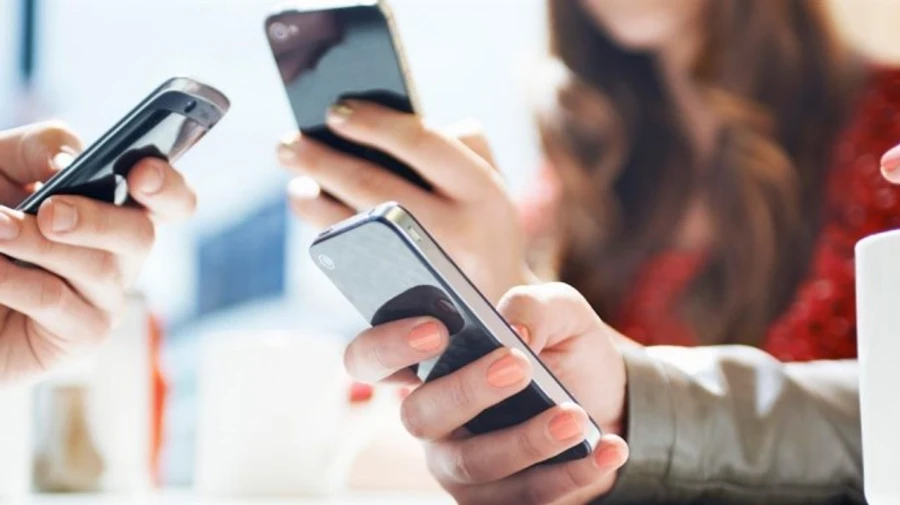 Выборы в Беларуси: люди жалуются на проблемы с интернетом