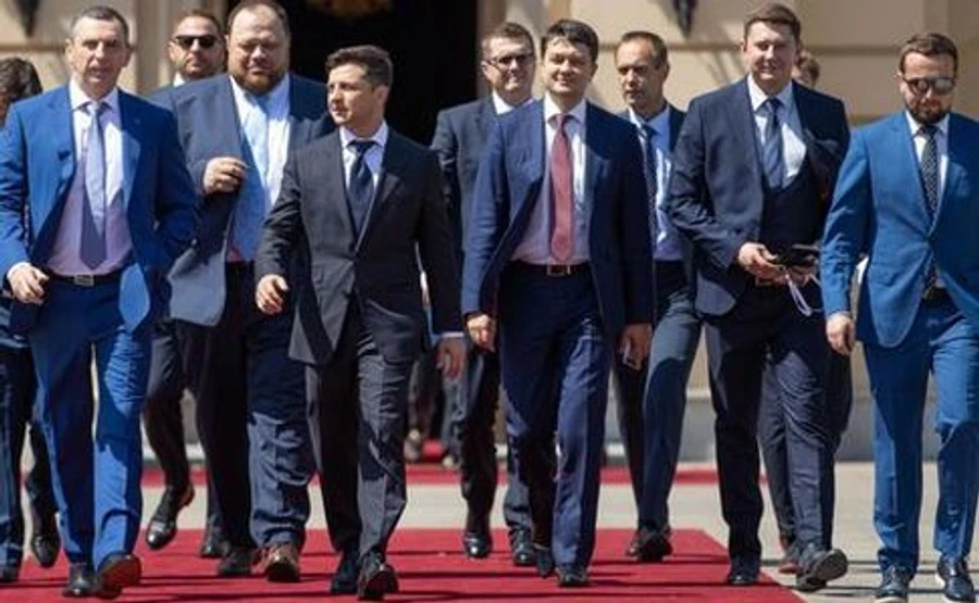 Партія Зеленського все ще тримає першість у рейтингу виборців