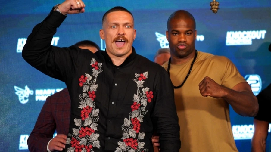 Ukrainian boxer Oleksandr Usyk says no problem to fight with UK's Daniel Dubois in 2025 – video