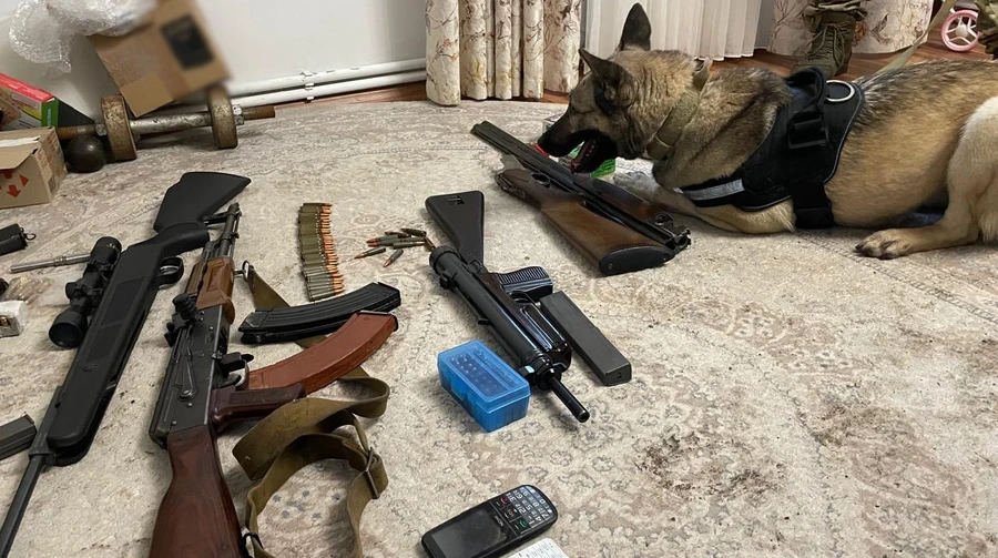Правоохоронці провели спецоперацію з ліквідації каналу нелегального збуту зброї