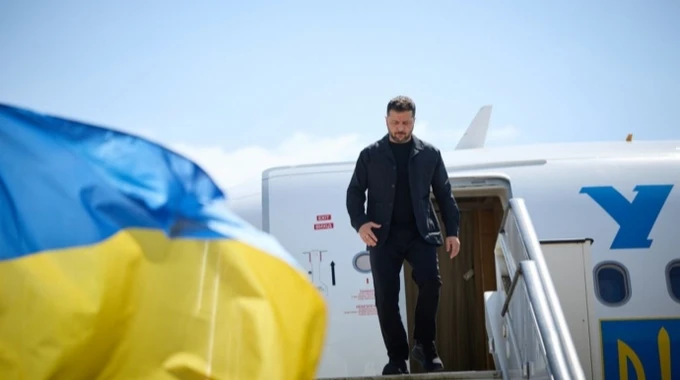 Zelenskyy arrives in Switzerland for Davos forum and meeting with Trump
