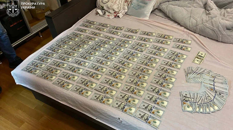 40 обшуків, 2 мільйона готівки: на Вінниччині викрили лікарів, які допомагали ухилянтам