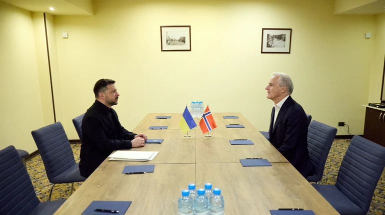 Зеленський та прем’єр Норвегії у Єревані обговорили підтримку України