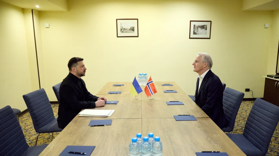 Zelenskyy and Norwegian PM discuss support for Ukraine in Yerevan