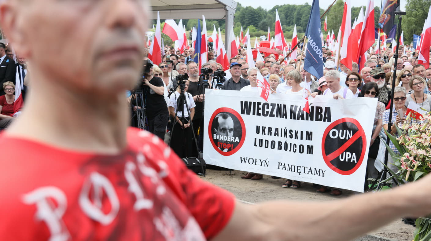Герої УПА, що розпалили Польщу: чому Зеленський пішов на рішення, яке загострило конфлікт