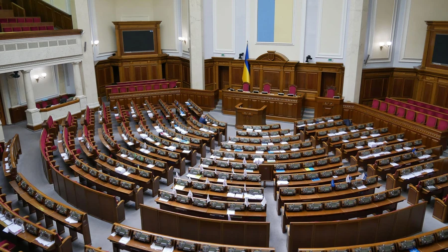 Рада пішла на майже місячну перерву – нардеп