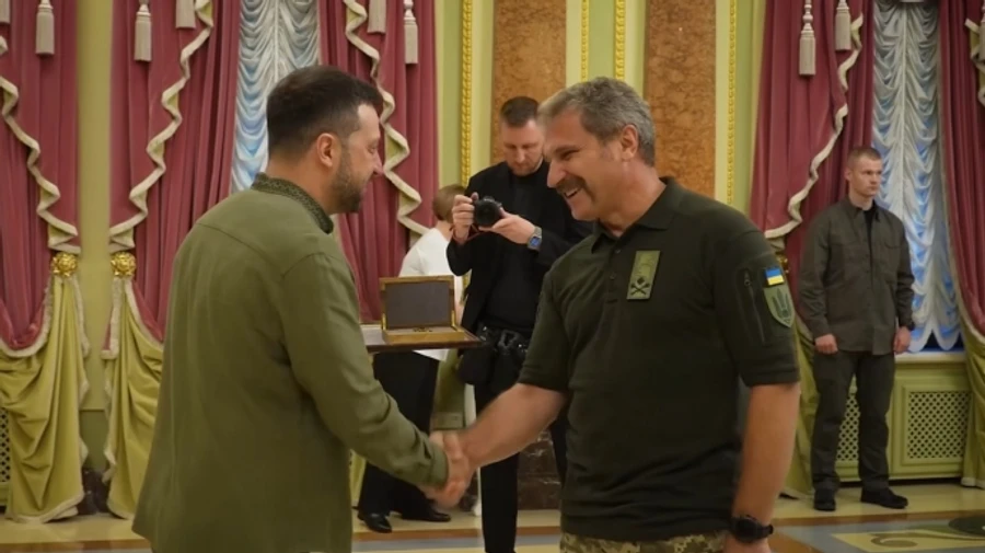 Зеленский вручил государственные награды легендам Украины