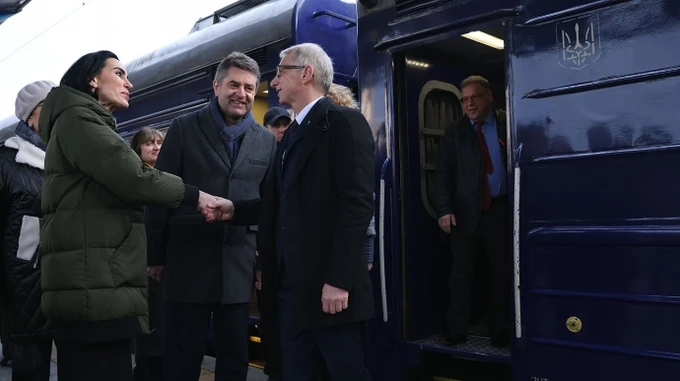 Bulgarian PM and delegation arrives in Kyiv