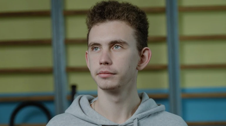 Я хочу залучати більше коштів, щоб розв'язувати проблеми нашого селища. Історія підлітка, який пережив окупацію на Чернігівщині