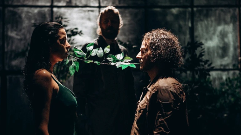 Зелений – колір любові і ненависті. Зірковий Франківський драмтеатр відкрив 85-й сезон