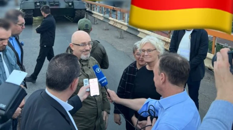 Глава Міноборони Німеччини раптово прибула до Одеси