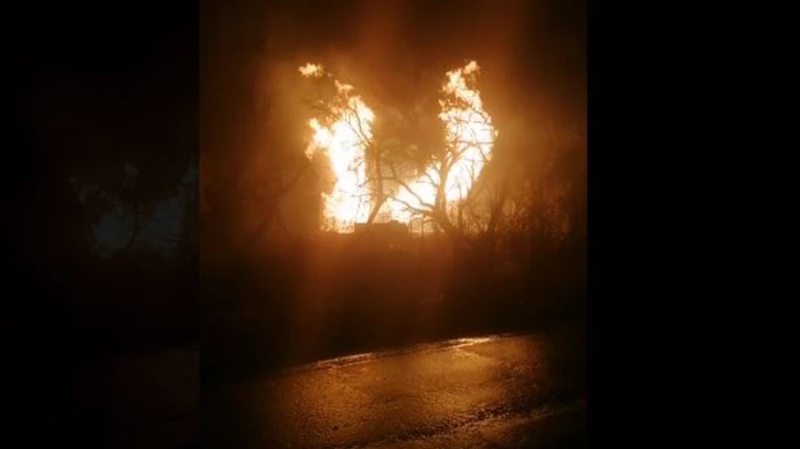 РосСМИ и боевики сообщили о взрыве газопровода в Луганске. Похоже на фейк