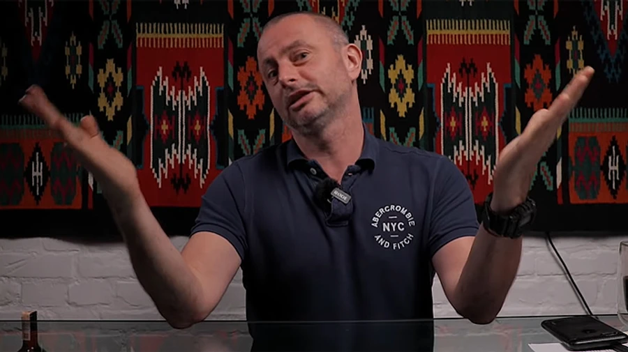 Ексрадник Кличка почав знімати розслідування про оточення мера