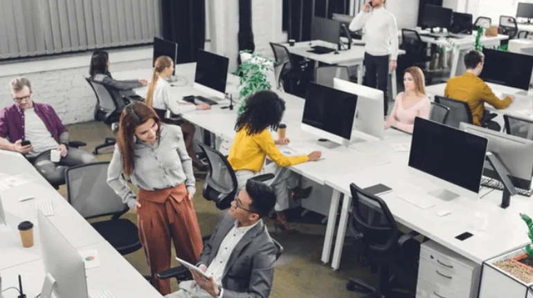 Де працюють 1,35 мільйона українців