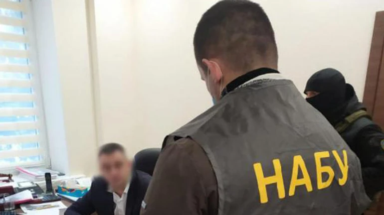 НАБУ спіймало посадовця Держгеокадастру на хабарі, який призначався главі відомства