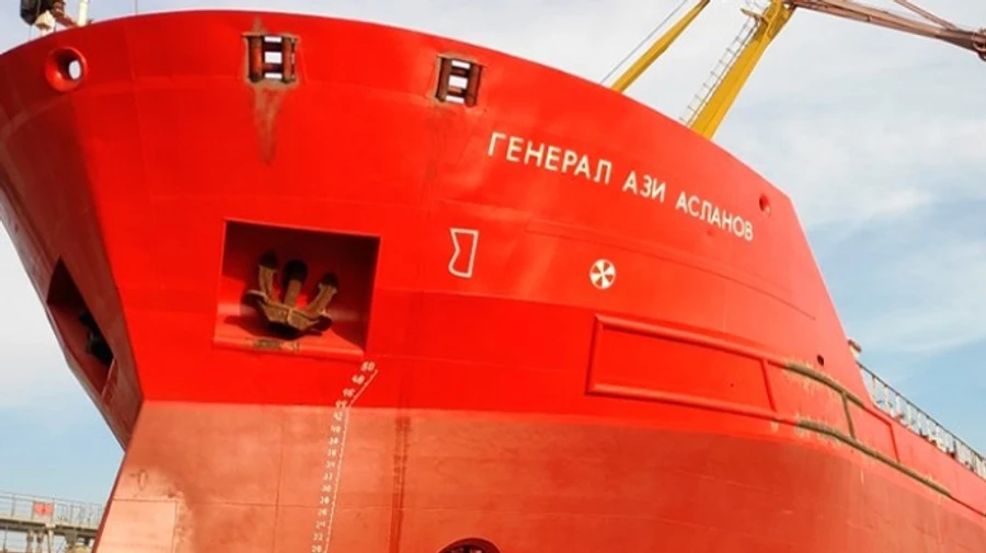 Йшов з Криму: в Азовському морі на російському танкері пролунав вибух 