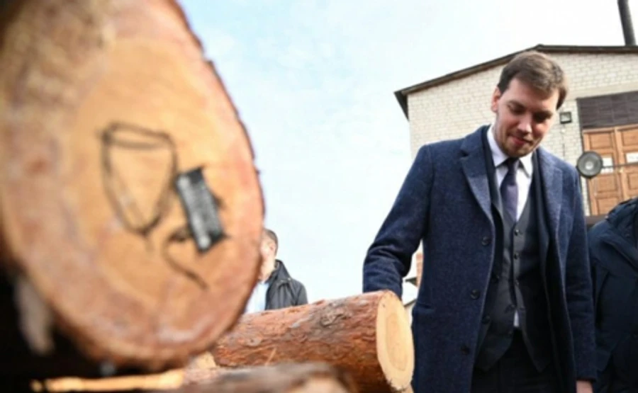 Гончарук требует увольнения главного лесовода Черниговской области