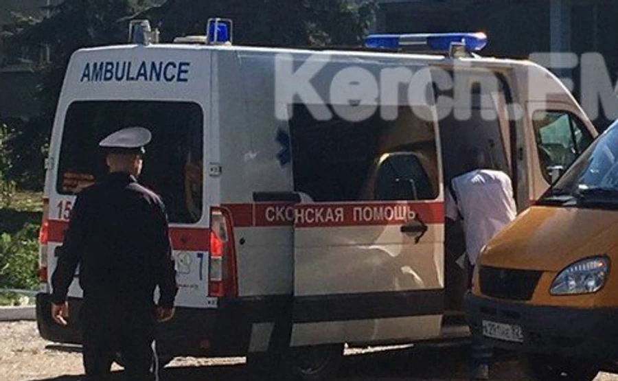 З'явилися фото і відео після вибуху в коледжі в Керчі