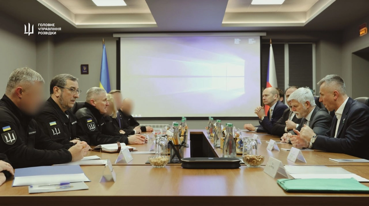 Defence Intelligence of Ukraine showcases combat capabilities and innovations to Czech president